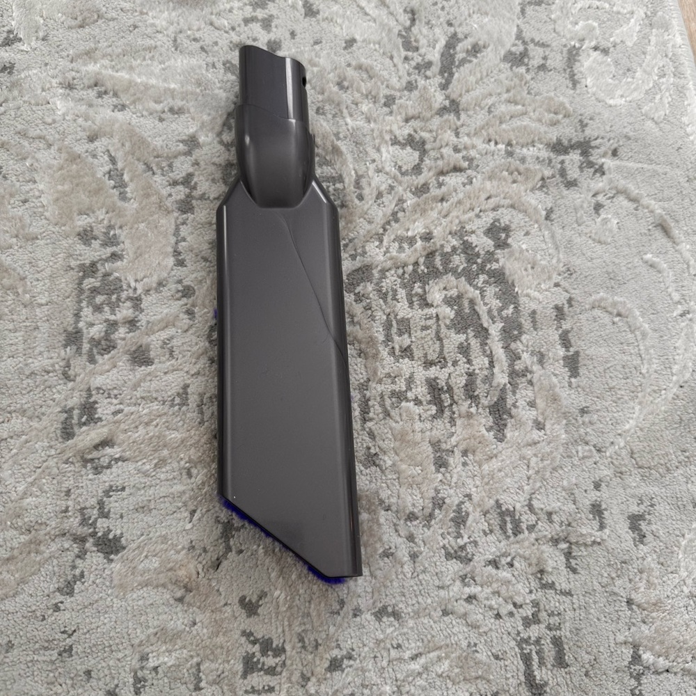 Dyson attachments (5) - Picture 4 of 11